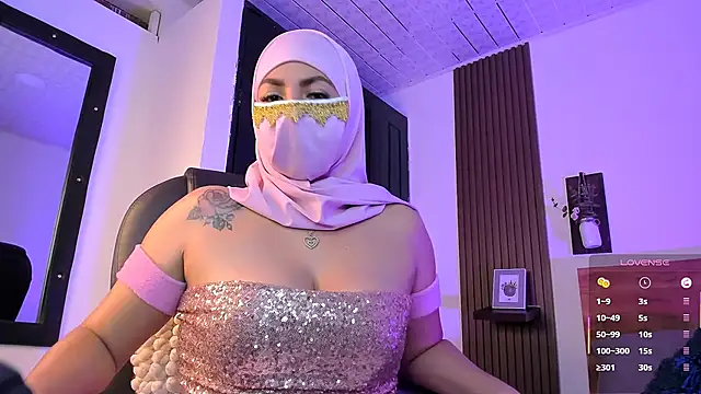 Nailea   online show from May 7, 2026, 1:22 am