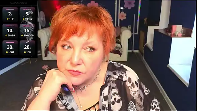 Kira Kingslee online show from May 2, 2026, 9:36 am