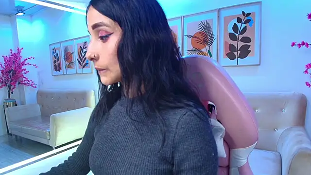 Palmer foxx online show from April 19, 2026, 3:33 pm