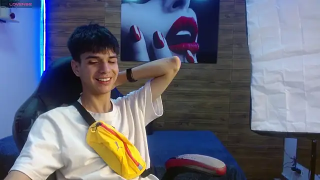 Snapshot of maxim_rod chatting on June 14, 2026, 2:30 pm maxim rod online show from June 14, 2026, 2:30 pm