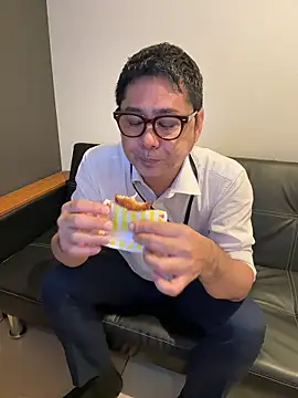 Snapshot of RYUICHI_1919 chatting on June 25, 2026, 10:31 am RYUICHI 1919 online show from June 25, 2026, 10:31 am