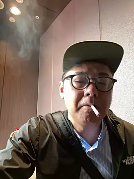 Snapshot of RYUICHI_1919 chatting on July 5, 2026, 1:56 am RYUICHI 1919 online show from July 5, 2026, 1:56 am