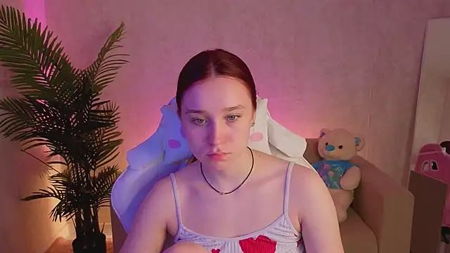Snapshot of SweetieBlush chatting on May 11, 2026, 1:11 am SweetieBlush online show from May 11, 2026, 1:11 am