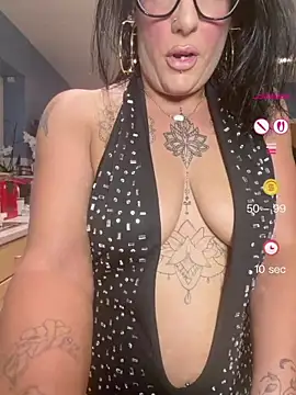 Snapshot of IvyBelleMilf chatting on June 28, 2026, 8:59 pm IvyBelleMilf online show from June 28, 2026, 8:59 pm