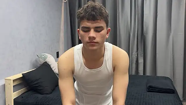 MaxWoolf online show from May 15, 2026, 2:13 pm
