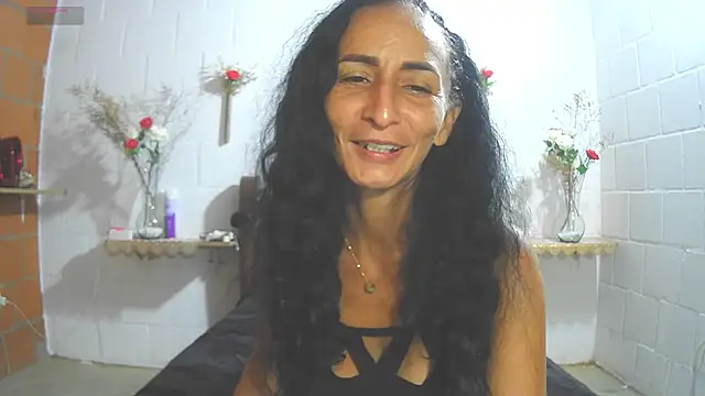 Snapshot of SamanttaLopez chatting on May 5, 2026, 10:34 am SamanttaLopez online show from May 5, 2026, 10:34 am