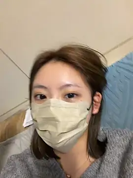 zhuzhu8023 online show from April 7, 2026, 1:00 pm