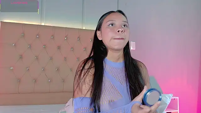 CandyRose   online show from April 11, 2026, 4:28 am