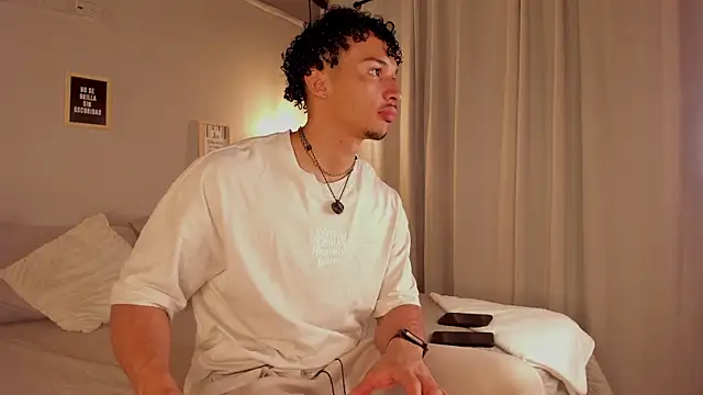 dominik drake online show from May 1, 2026, 12:43 pm