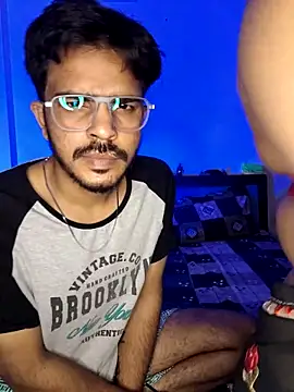 MIDNIGHT STAR110 online show from March 30, 2026, 6:53 pm