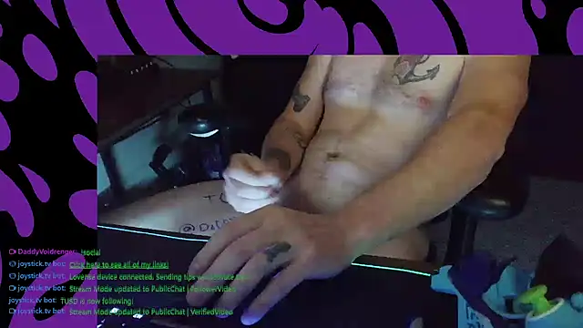 DaddyVoidrenger1 online show from April 22, 2026, 1:08 am