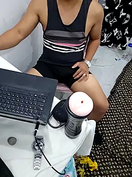 Kei Black online show from May 23, 2026, 4:44 pm