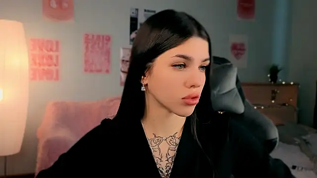 Snapshot of molly_rettyy chatting on April 18, 2026, 4:38 am molly rettyy online show from April 18, 2026, 4:38 am