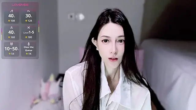 Snapshot of LILI7-LI chatting on May 30, 2026, 4:37 pm LILI7-LI online show from May 30, 2026, 4:37 pm