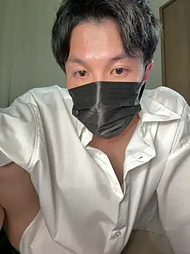 -YumaUemura- online show from May 10, 2026, 2:11 pm