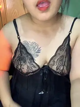 AngelaLuisaaTT online show from April 13, 2026, 4:12 pm