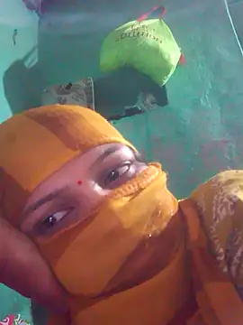 riyaa sexyy online show from April 23, 2026, 12:29 pm