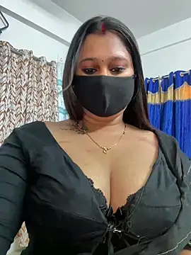 Snapshot of Sweet-Ellina chatting on May 12, 2026, 6:10 am Sweet-Ellina online show from May 12, 2026, 6:10 am