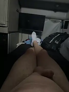 Snapshot of Diversified_Reality chatting on April 1, 2026, 12:22 am Diversified Reality online show from April 1, 2026, 12:22 am