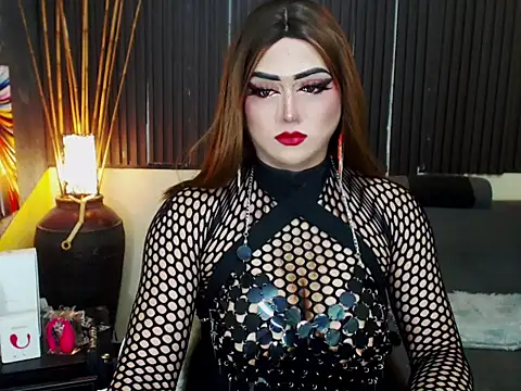 Snapshot of HugexMsLovelyxCock chatting on May 26, 2026, 8:05 pm HugexMsLovelyxCock online show from May 26, 2026, 8:05 pm