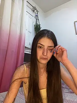 fogosaaa00 online show from April 4, 2026, 9:45 pm