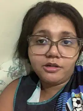 viviboraaaa online show from April 14, 2026, 1:00 am