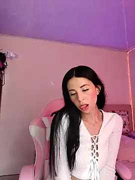 Snapshot of its_Lia_1 chatting on July 8, 2026, 8:02 pm its Lia 1 online show from July 8, 2026, 8:02 pm