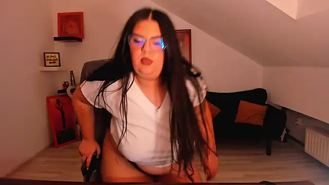MariyaWill online show from April 30, 2026, 8:37 pm