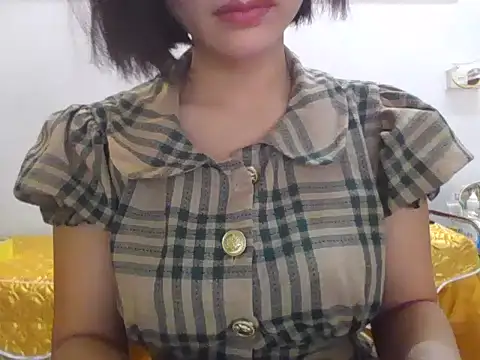 Snapshot of Lyna_2k chatting on April 9, 2026, 8:42 am Lyna 2k online show from April 9, 2026, 8:42 am