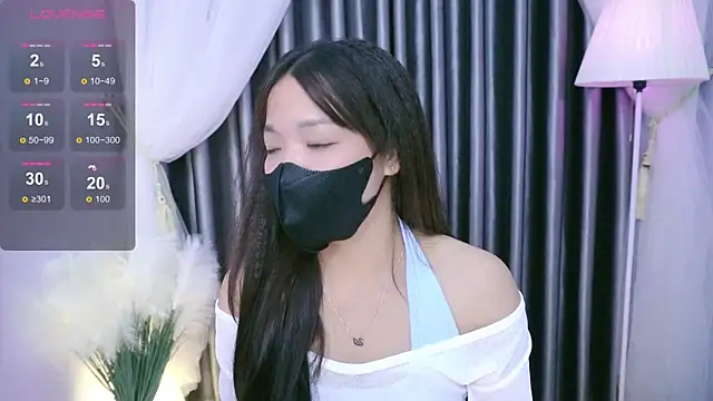 Lu Ly22 online show from May 25, 2026, 12:27 am