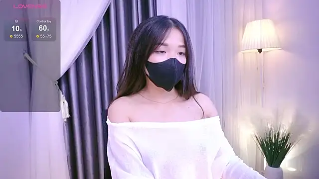 Lu Ly22 online show from June 24, 2026, 9:08 am