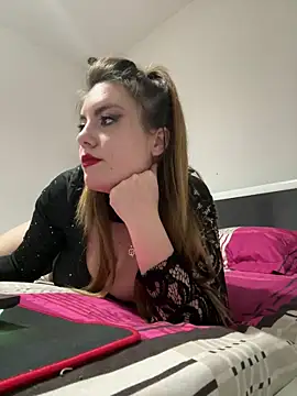 SilkObsession online show from April 6, 2026, 10:54 pm