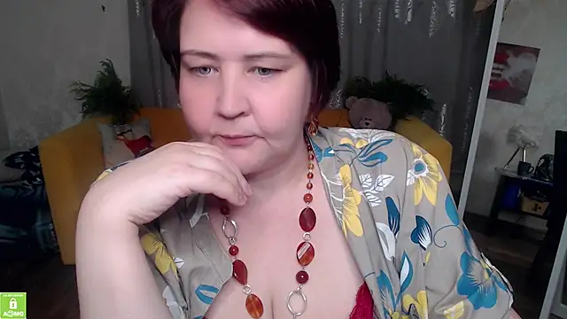 Snapshot of QUEEN02030 chatting on June 17, 2026, 10:17 am QUEEN02030 online show from June 17, 2026, 10:17 am
