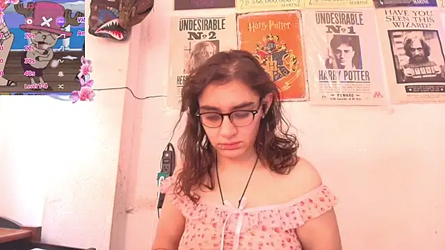 Snapshot of Ellaa_honey chatting on April 27, 2026, 2:15 pm Ellaa honey online show from April 27, 2026, 2:15 pm