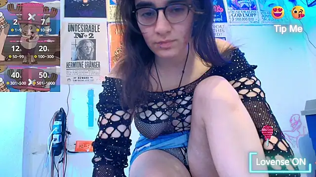 Snapshot of Ellaa_honey chatting on June 10, 2026, 7:13 pm Ellaa honey online show from June 10, 2026, 7:13 pm