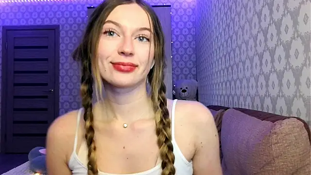 Snapshot of sexyamelia_meow chatting on May 4, 2026, 9:00 pm sexyamelia meow online show from May 4, 2026, 9:00 pm
