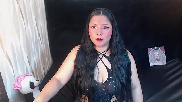 Snapshot of KamylaBiker chatting on May 3, 2026, 12:05 am KamylaBiker online show from May 3, 2026, 12:05 am