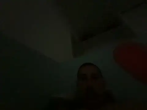 Snapshot of Rebeu_77 chatting on May 17, 2026, 1:40 pm Rebeu 77 online show from May 17, 2026, 1:40 pm
