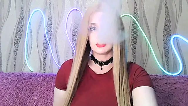 Snapshot of MissRoseSweet chatting on April 10, 2026, 7:07 pm MissRoseSweet online show from April 10, 2026, 7:07 pm