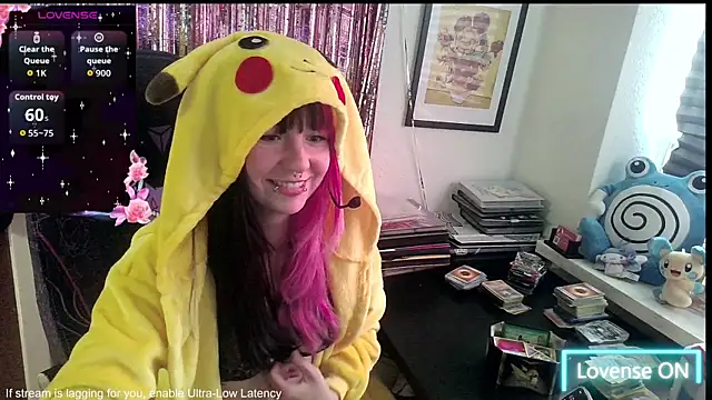 Snapshot of CutieTracer chatting on May 5, 2026, 2:58 pm CutieTracer online show from May 5, 2026, 2:58 pm