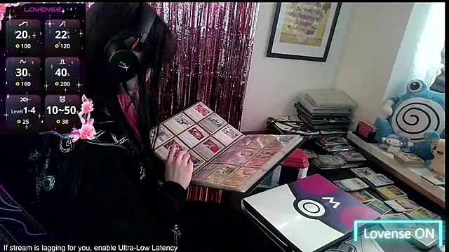 Snapshot of CutieTracer chatting on May 6, 2026, 4:12 pm CutieTracer online show from May 6, 2026, 4:12 pm