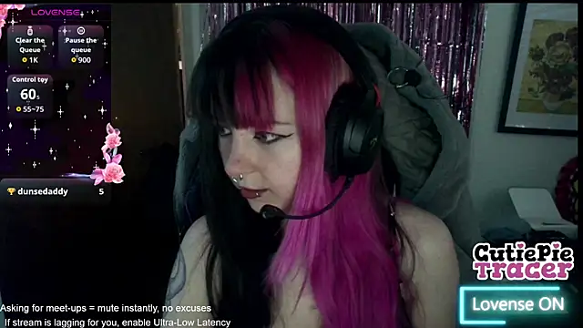 Snapshot of CutieTracer chatting on May 11, 2026, 12:22 pm CutieTracer online show from May 11, 2026, 12:22 pm