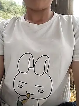 Lisa-aa online show from April 15, 2026, 5:36 am