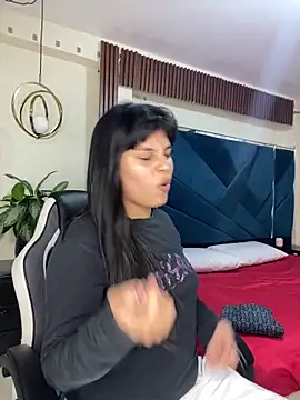 SamanthaColen  online show from April 1, 2026, 2:45 am