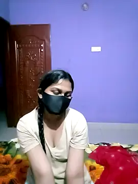 Snapshot of Jerin_Couple61 chatting on April 8, 2026, 7:03 pm Jerin Couple61 online show from April 8, 2026, 7:03 pm