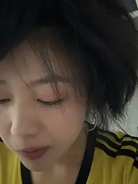 Snapshot of Shanshan_1267 chatting on June 5, 2026, 12:00 pm Shanshan 1267 online show from June 5, 2026, 12:00 pm