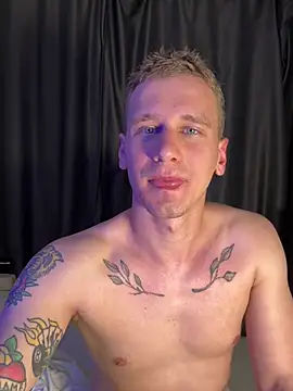 Snapshot of vance_love chatting on June 6, 2026, 5:28 pm vance love online show from June 6, 2026, 5:28 pm