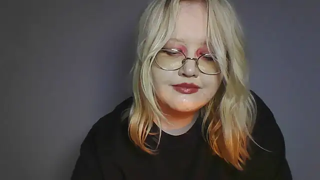 Snapshot of Elayne_Sweet chatting on June 29, 2026, 10:15 am Elayne Sweet online show from June 29, 2026, 10:15 am