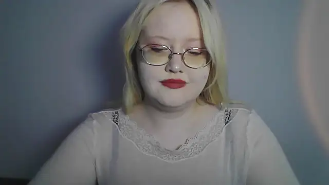 Snapshot of Elayne_Sweet chatting on July 6, 2026, 6:10 am Elayne Sweet online show from July 6, 2026, 6:10 am