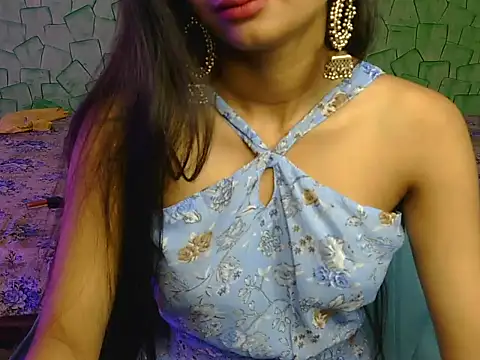 Snapshot of avni222 chatting on April 18, 2026, 5:11 am avni222 online show from April 18, 2026, 5:11 am